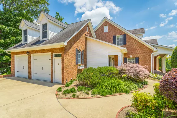 Ooltewah, TN 37363,9322 Ancient Oaks Drive #3