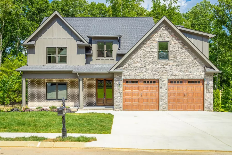 436 Canyon Springs Drive, Hixson, TN 37343