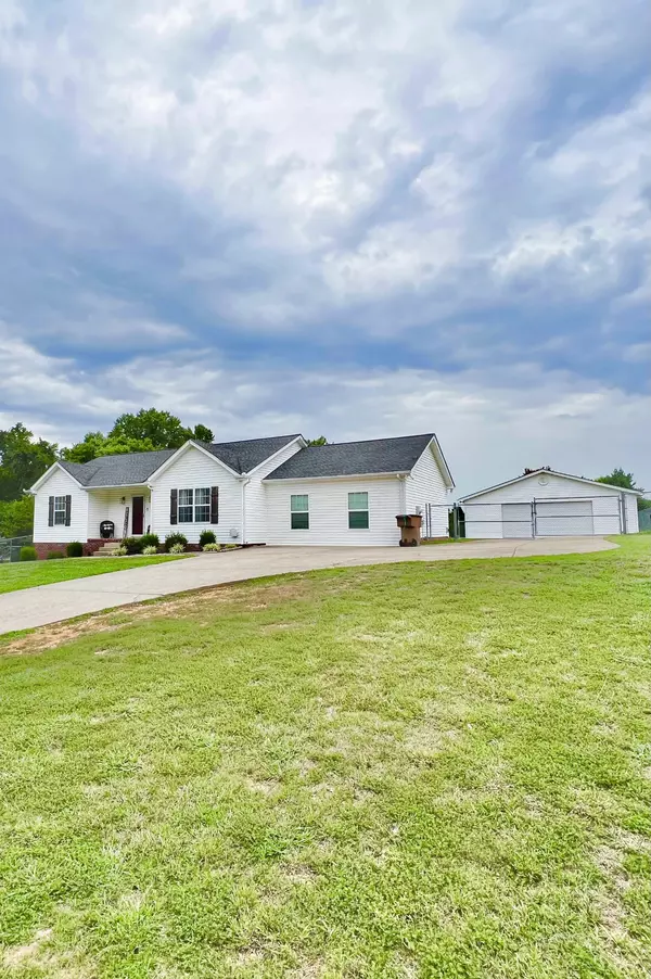 Chapmansboro, TN 37035,2896 Sweethome Rd