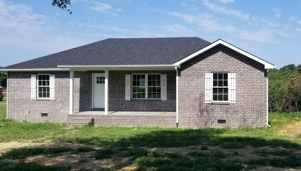 44 Checker Ln, Lafayette, TN 37083