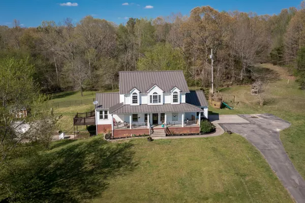 4077 Sawmill Rd, Woodlawn, TN 37191