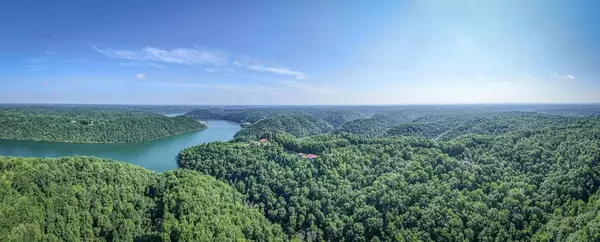 4 River Watch Trace, Sparta, TN 38583