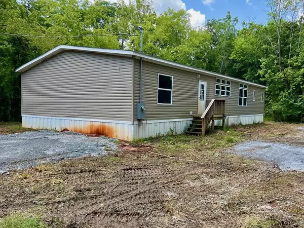 Elora, TN 37328,22 Railroad Rd