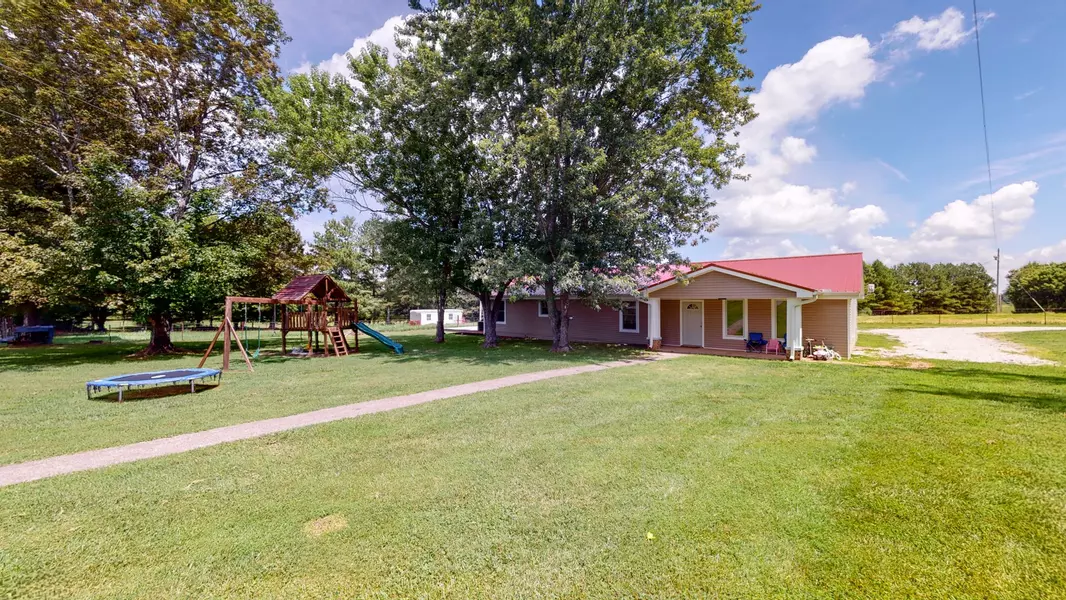 2446 Woods Valley Rd, Cumberland Furnace, TN 37051
