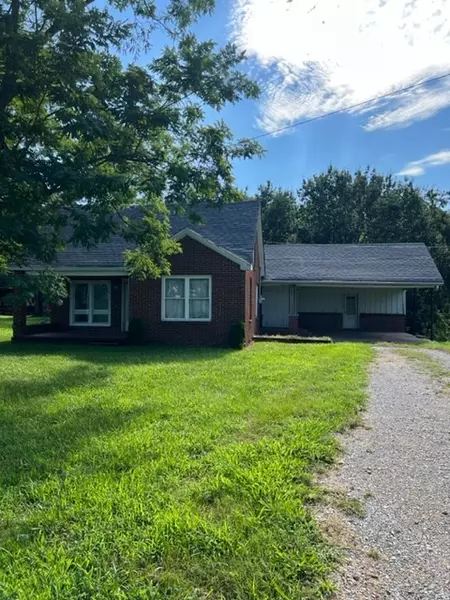 250 Nubia Rd, Westmoreland, TN 37186