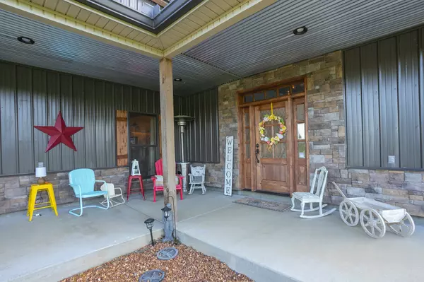 Unionville, TN 37180,829 Coopertown Rd