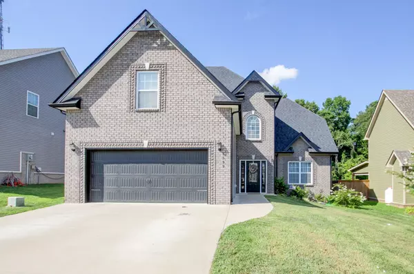 1599 Ellie Piper Cir, Clarksville, TN 37043