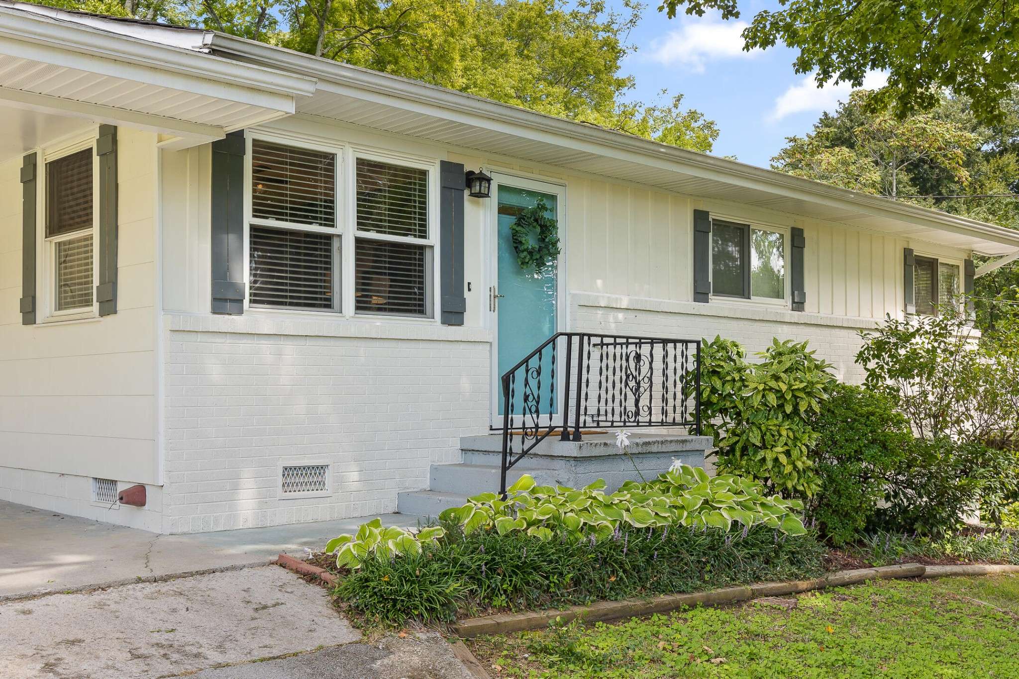 Chattanooga, TN 37411,505 Hillcrest Avenue