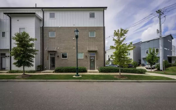 Chattanooga, TN 37408,1573 Sinclair Avenue #1