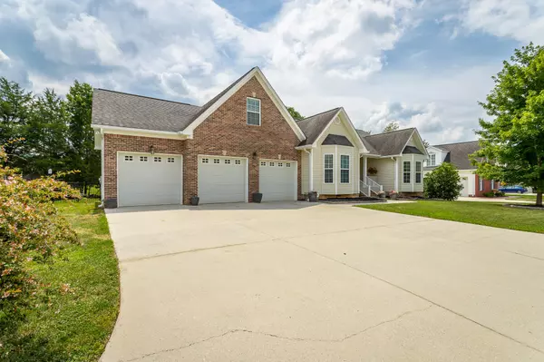 Ooltewah, TN 37363,7812 Tranquility Drive