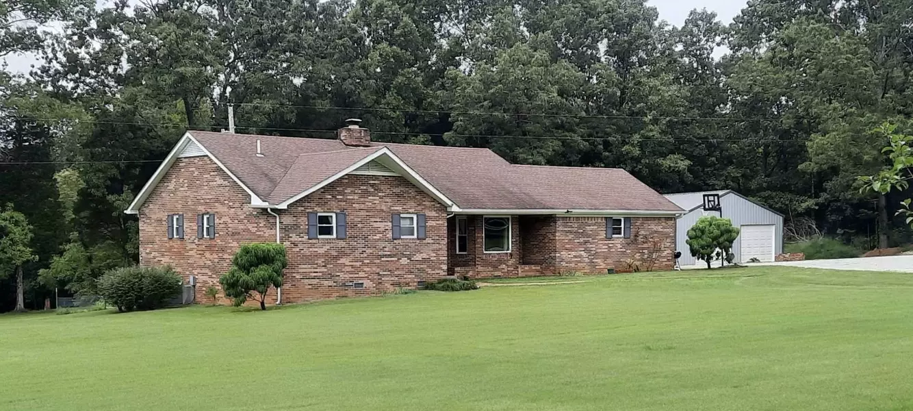 765 Kennon Rd, Camden, TN 38320