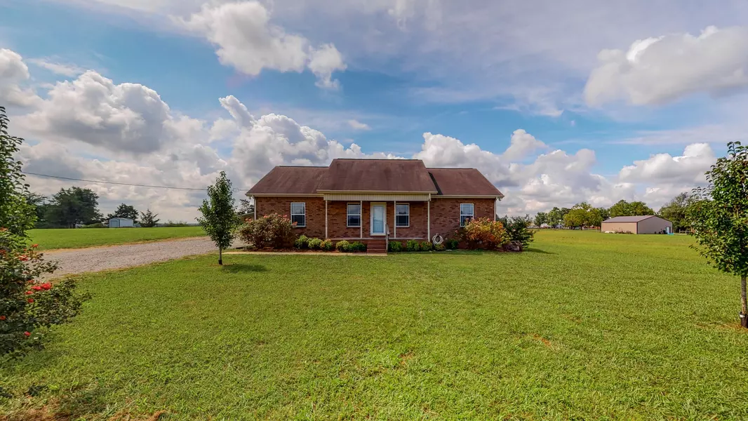 106 Davis Ln, Unionville, TN 37180