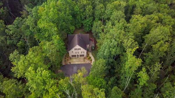 395 Watercolor Dr,  Sparta,  TN 38583