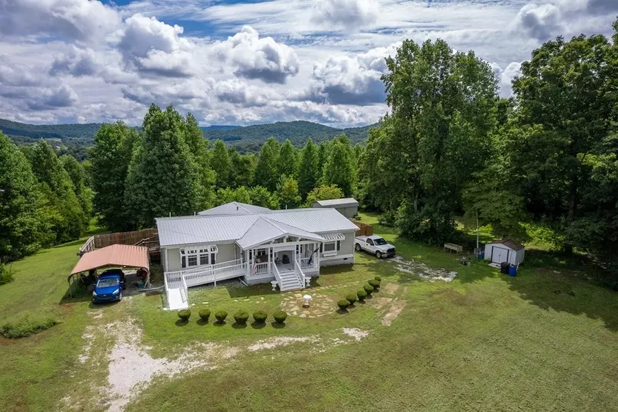 841 Crab Mountain Rd, Jamestown, TN 38556