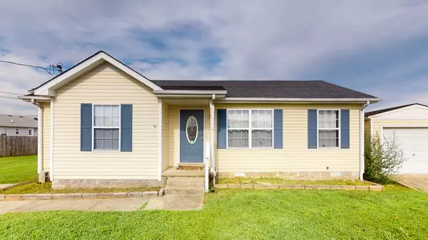 112 Josephines Ct, Oak Grove, KY 42262