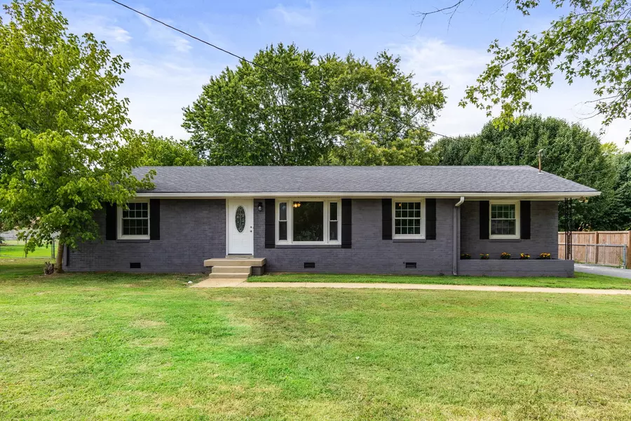 509 N Locust St, Mount Pleasant, TN 38474