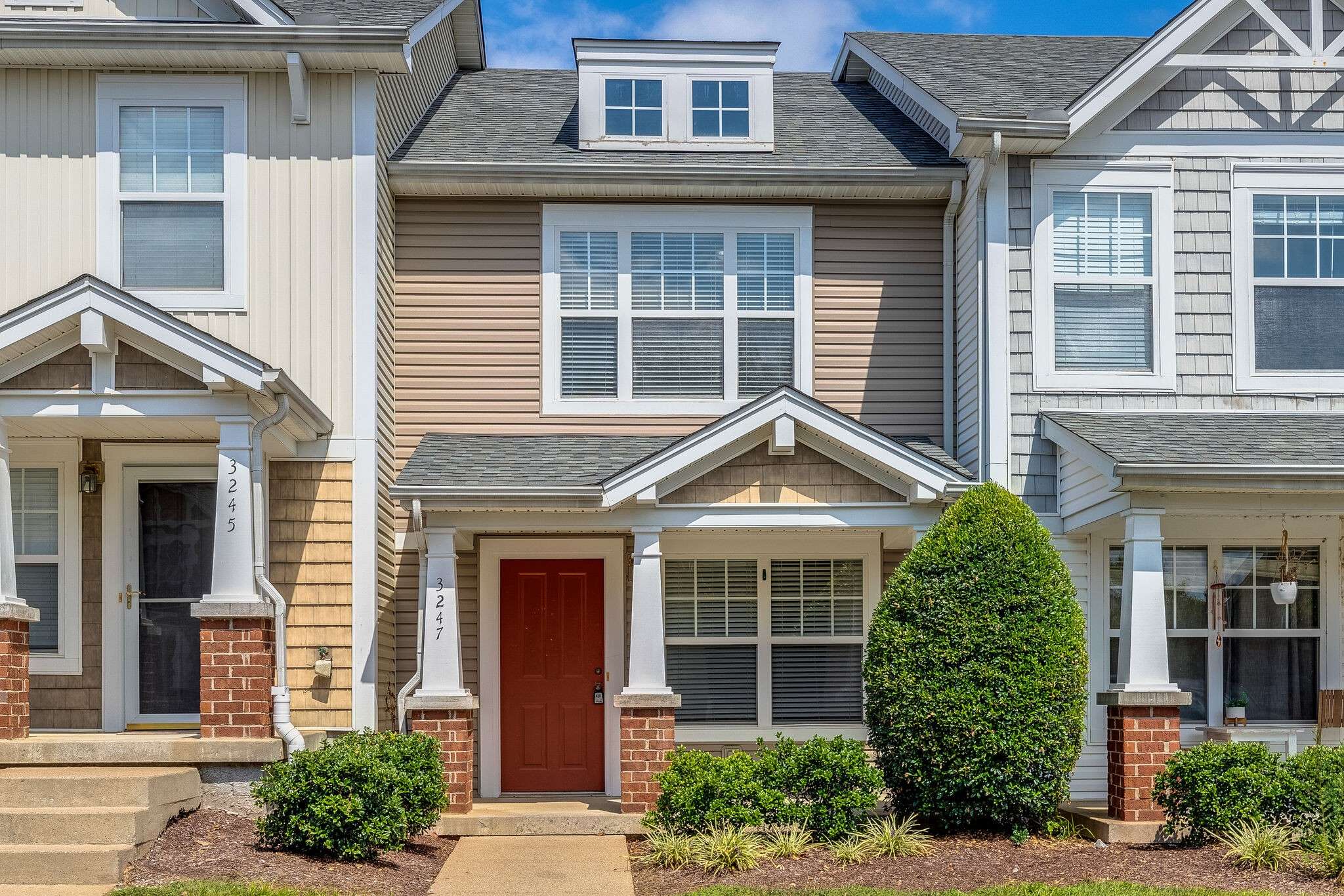 3247 Harpeth Springs Dr, Nashville, TN 37221