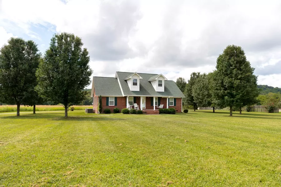 4588 Cornersville Rd, Lynnville, TN 38472