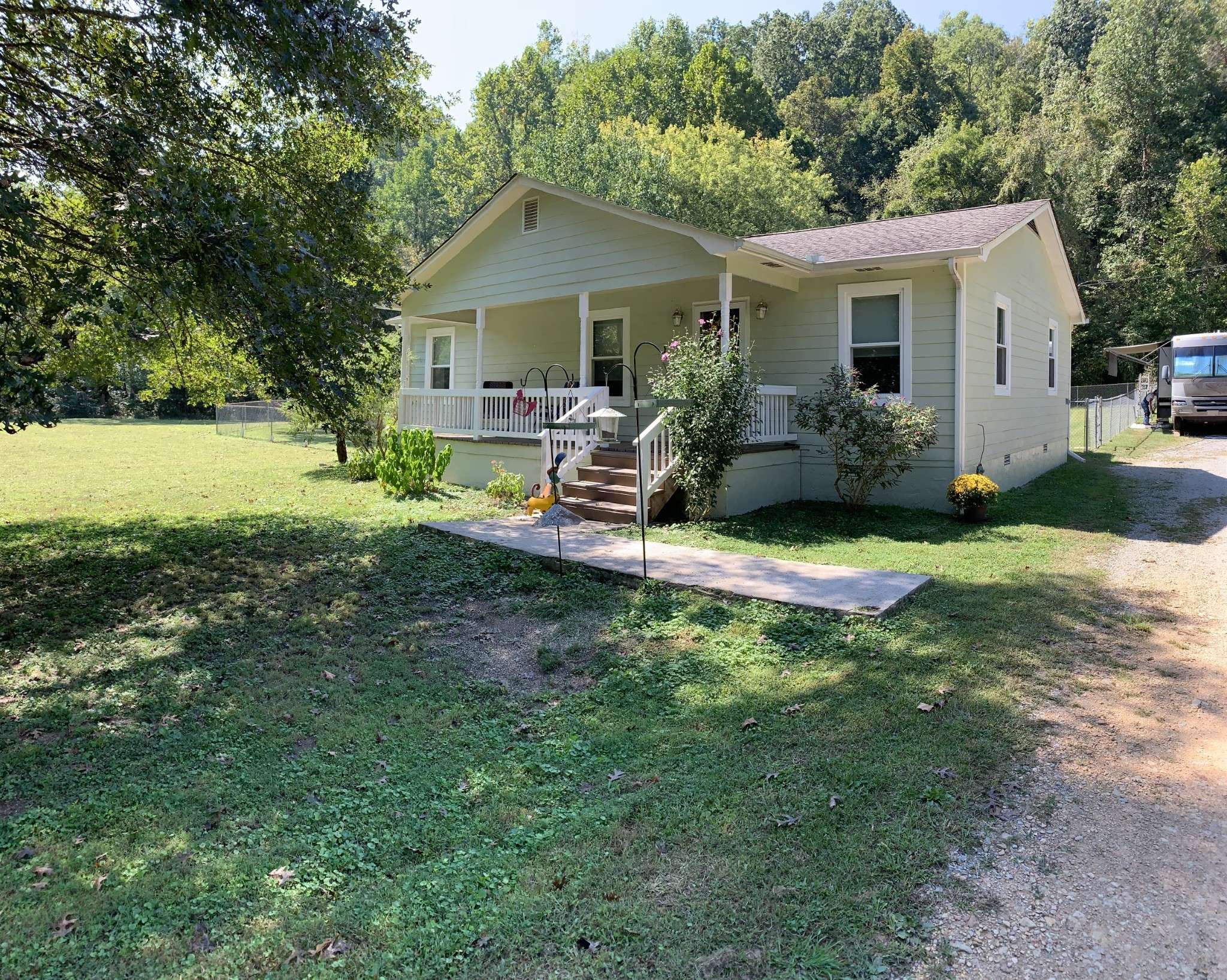 2440 Sams Creek Rd, Pegram, TN 37143