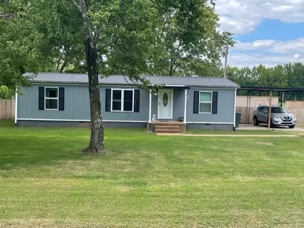 760 College St,  Portland,  TN 37148
