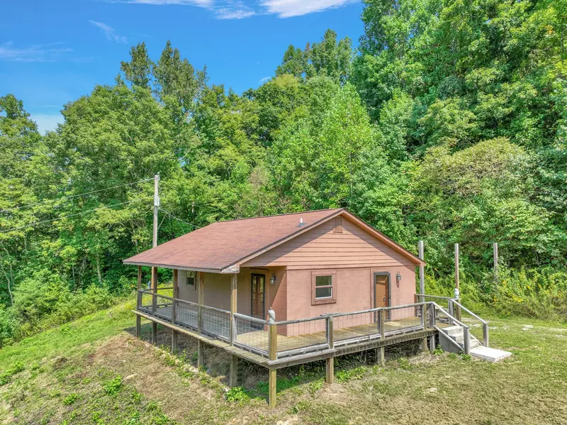 49 Duck Hollow Rd, Elmwood, TN 38560