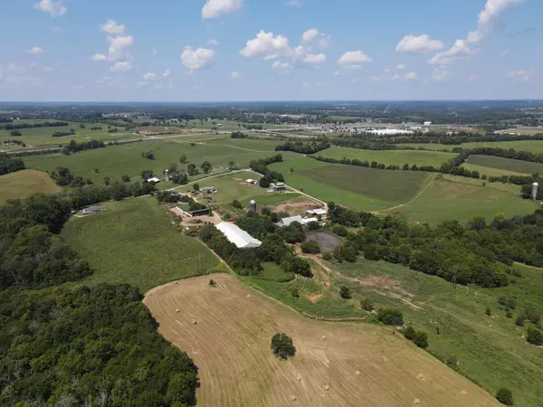 Columbia, KY 42728,79 L. C. Willis Rd