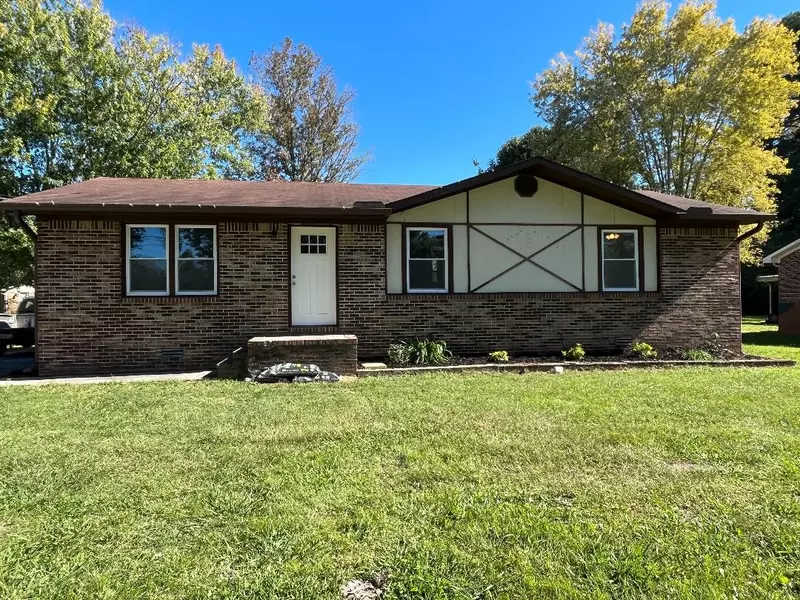 500 W Maple St #W, Morrison, TN 37357