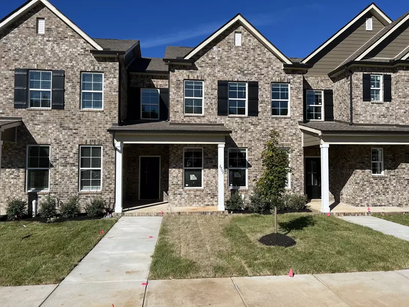 2907 Suzanne Landon Dr, Murfreesboro, TN 37130
