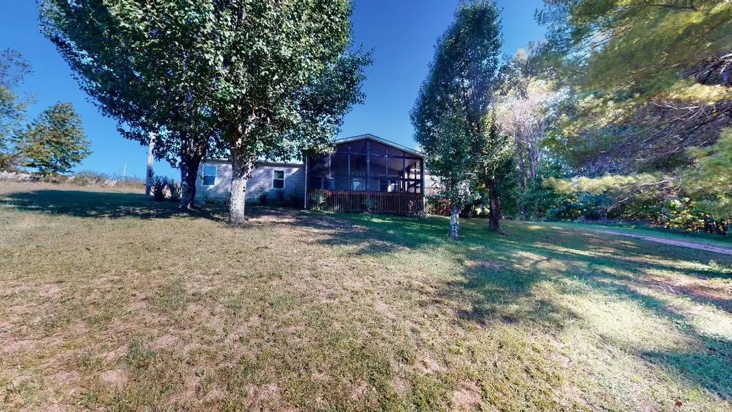 1901 McMahan Hollow Rd, Pleasant View, TN 37146