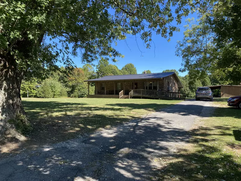 742 S 40th Ave, Gruetli Laager, TN 37339