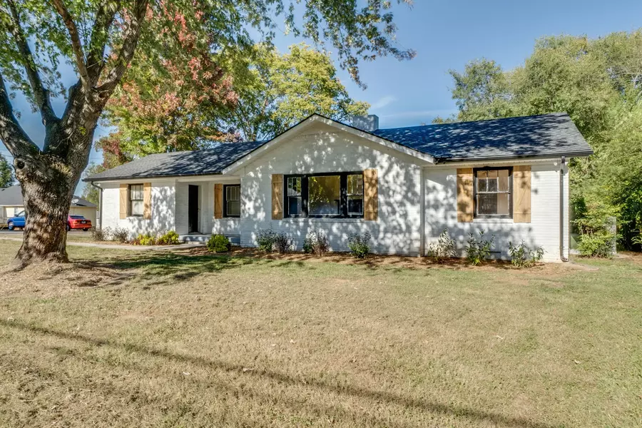 1215 Bradyville Pike, Murfreesboro, TN 37130