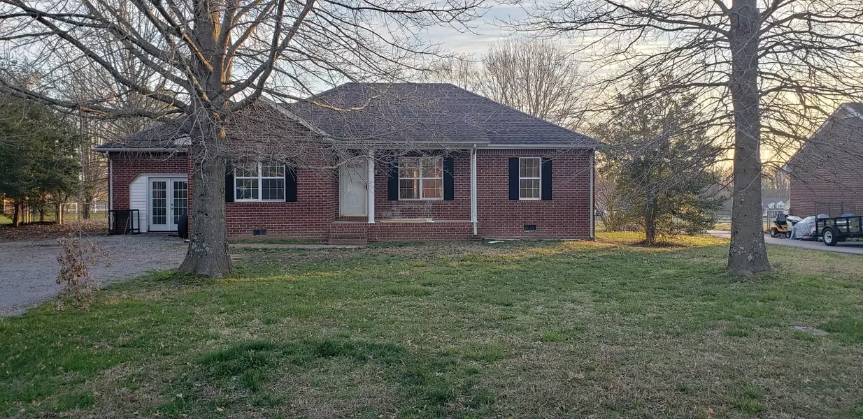 135 Big Hickory Ct, Smithville, TN 37166