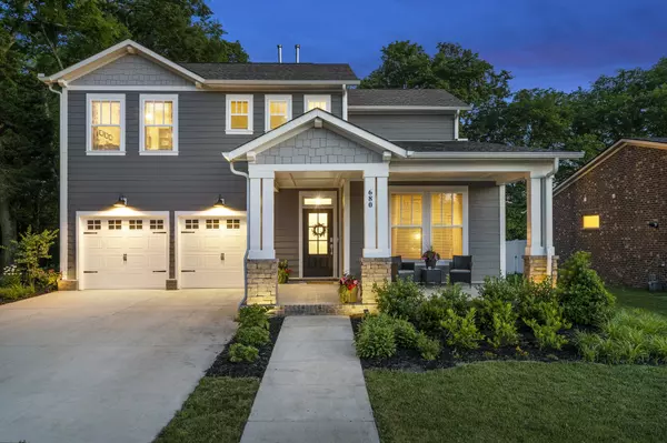 680 Nottingham Ave, Hendersonville, TN 37075