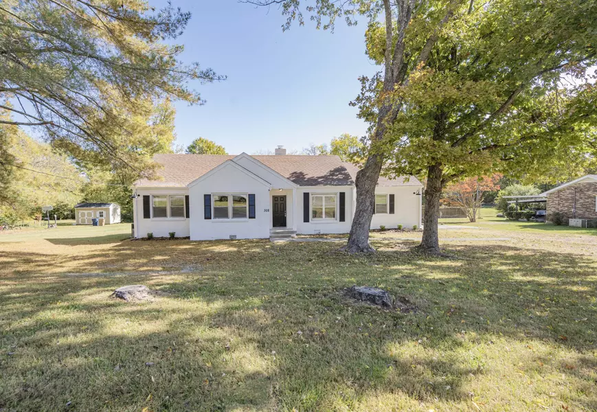 308 Dorr Dr, Goodlettsville, TN 37072