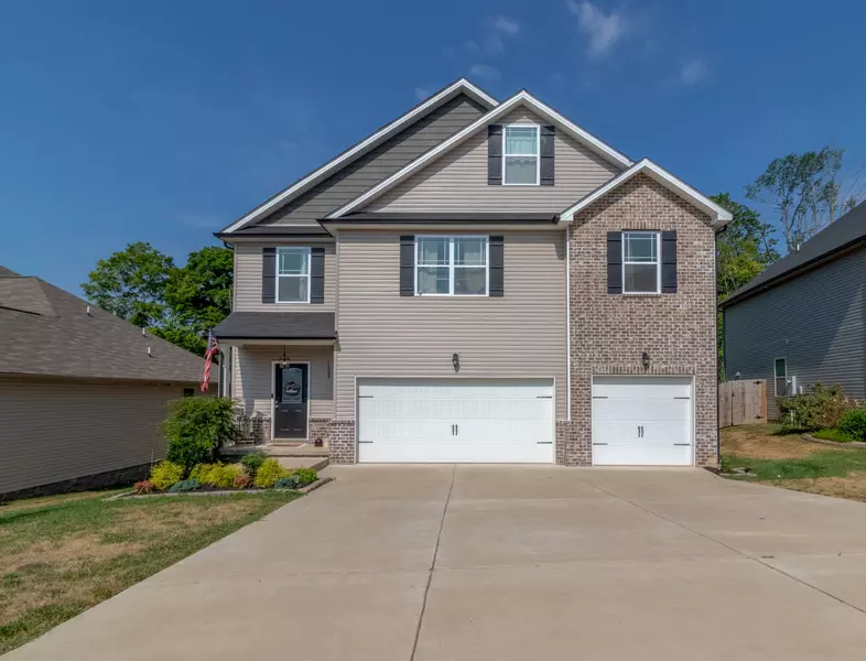 1028 Black Oak Cir, Clarksville, TN 37042