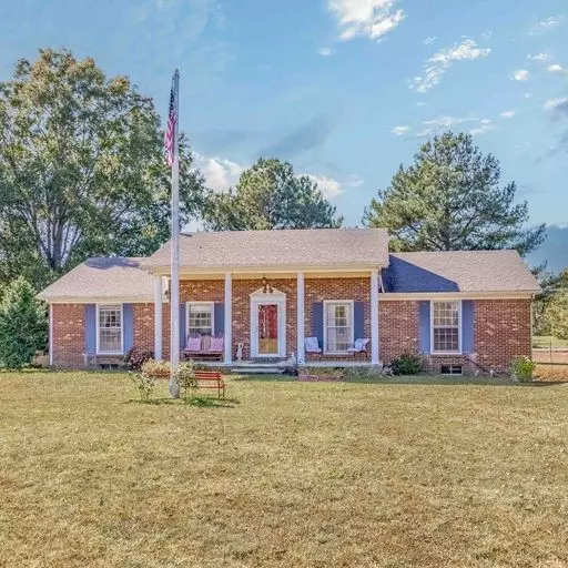 739 N Brace Rd, Summertown, TN 38483