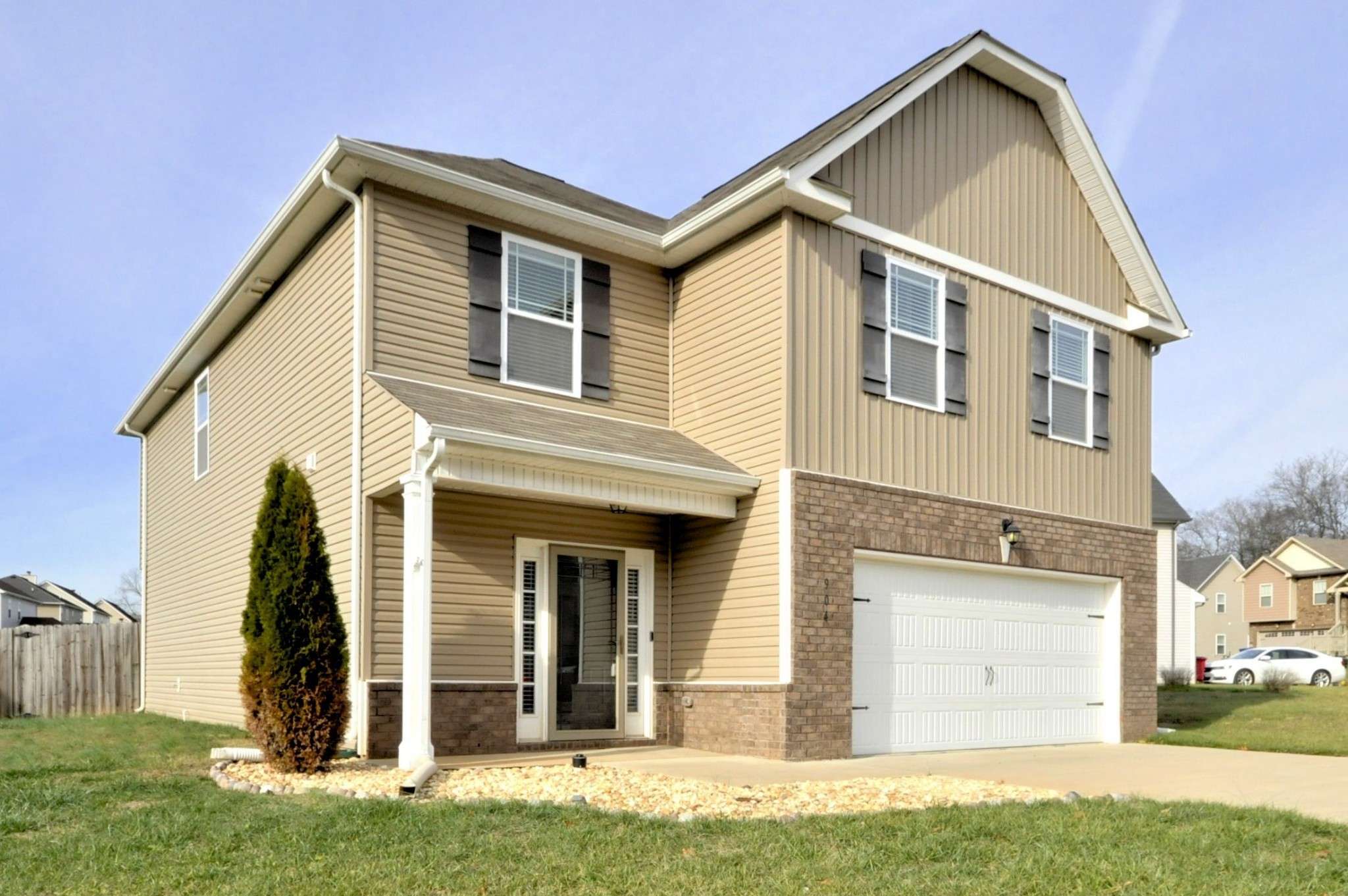 904 CHERRY BLOSSOM LN, Clarksville, TN 37040