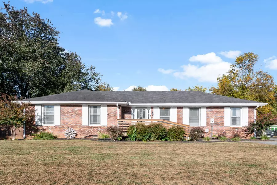 6349 Lee Ave, Murfreesboro, TN 37129
