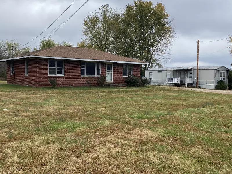 1021 Summertown Hwy, Hohenwald, TN 38462