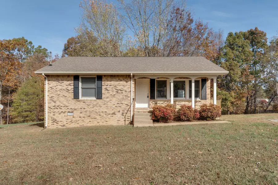 220 Hurst Rd, Hohenwald, TN 38462