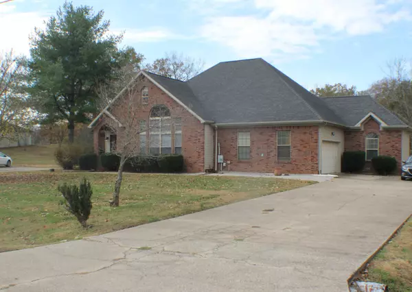 Hopkinsville, KY 42240,205 Hillwood Cir