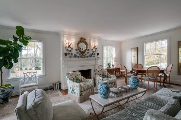 Nashville, TN 37215,4309 Estes Rd