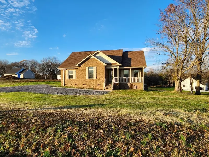 660 Armstrong Rd, Castalian Springs, TN 37031