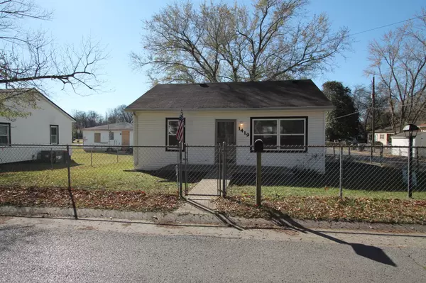 Hopkinsville, KY 42240,1419 Durrett Ave