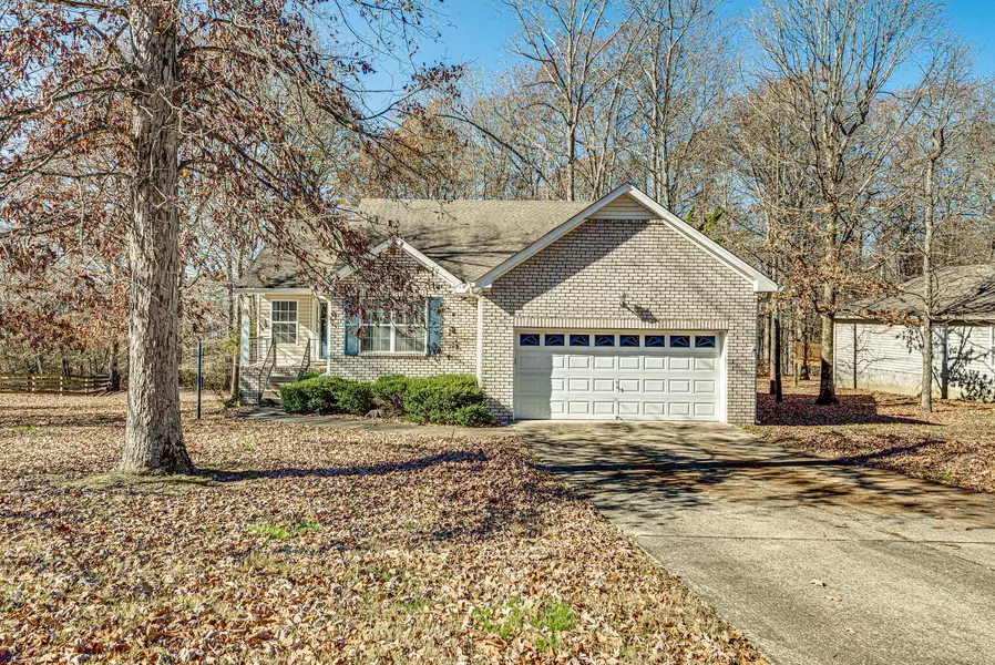 7205 Hidden Lake Dr, Fairview, TN 37062