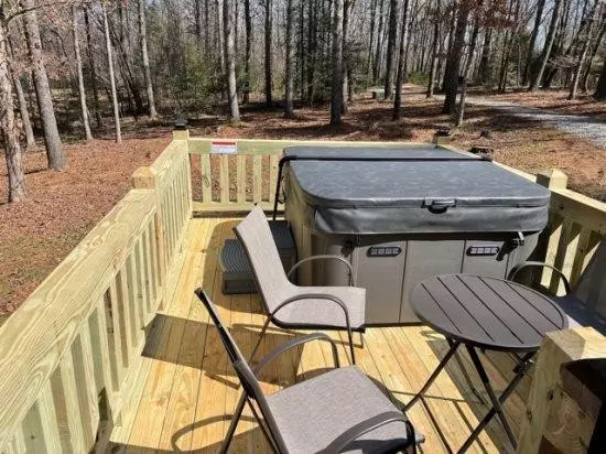 Blue Ridge, GA 30513,421 Dogwood Way