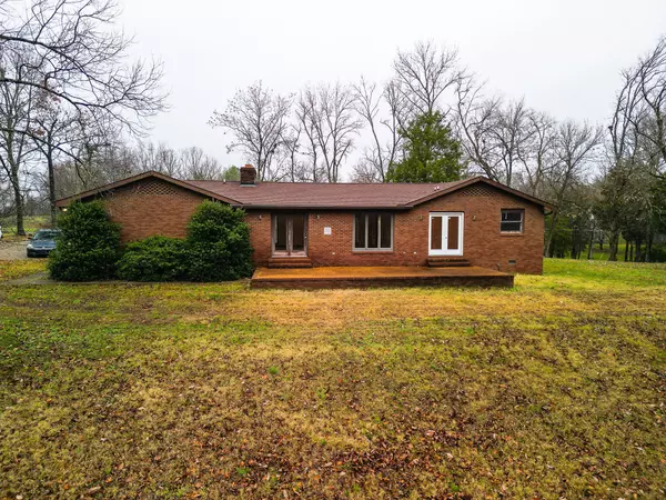 Lebanon, TN 37090,212 Bluegrass Cir