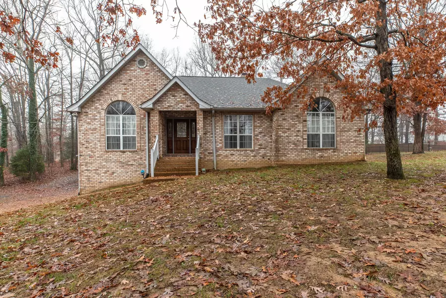 105 Edgewood Place, Dickson, TN 37055