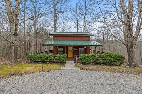 171 Crest Dr, Smithville, TN 37166