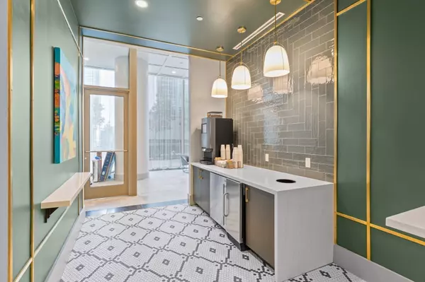 Nashville, TN 37203,1616 West End Ave #3201